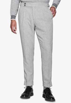 Chino - light grey solid