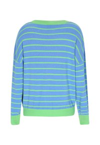 Gestreifter Pullover in Blau und Grün, mit lässiger Passform, langen Ärmeln und einem grünen geribten Halsausschnitt sowie Bündchen. Weiche Strickstruktur.