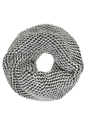Écharpe circulaire tricotée en noir et blanc avec un motif zigzag épais, pliée en boucle.