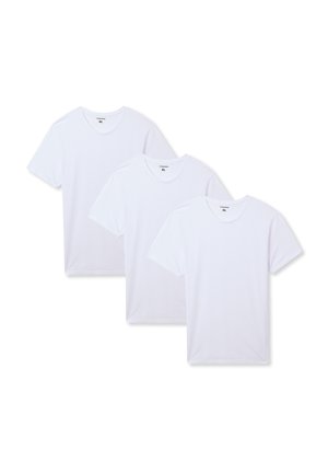 Tre T-shirt bianche in cotone con design a girocollo classico. Il tessuto è liscio, con maniche corte e una vestibilità rilassata. Taglia XL.