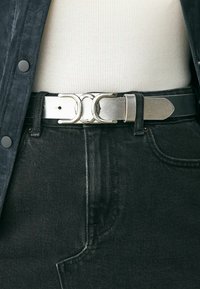 Next STATEMENT DETAIL BUCKLE REGULAR - Vöö - silver