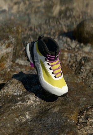 RIBELLE CROSS 2 MID GTX - Zapatillas de senderismo - white/green