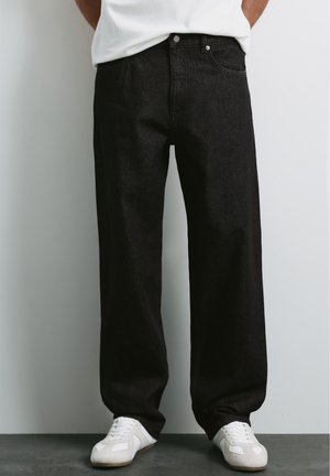PULL&BEAR STRAIGHT-FIT DENIM TROUSERS - DENIM TROUSERS - Jean droit - black