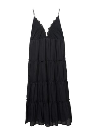 Robe noire à volants avec des fines bretelles spaghetti, des bordures en dentelle et une silhouette fluide. Fabriquée en tissu léger avec une texture douce.