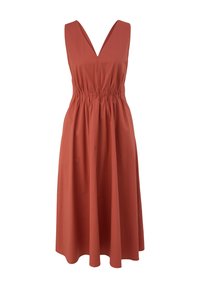 Roestkleurige mouwloze jurk met een diepe V-hals, elastische taille en een vloeiende rok. Gemaakt van een gladde stof zonder zichtbare patronen.
