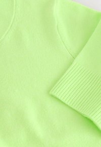 Unselected, fluro green