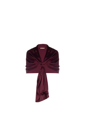 Châle en satin bordeaux profond avec détail de nœud et longues extrémités drapées, conçu pour un port sur les épaules ou une tenue de soirée.
