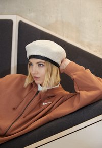 Nike Sportswear W NSW ESS FLC FZ HDY CLCTN OS - Camisola com fecho - mineral clay
