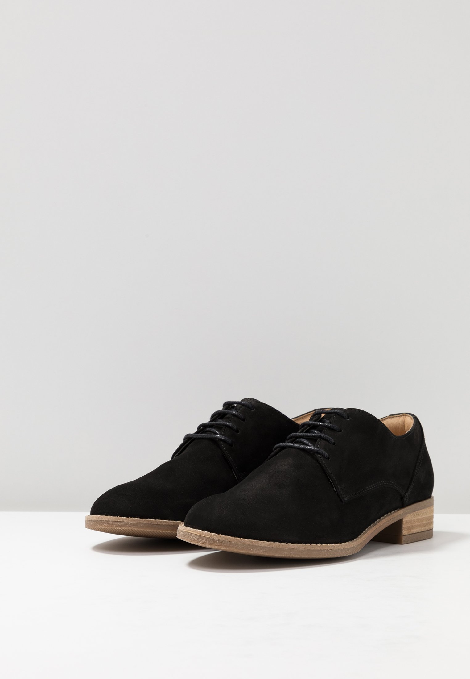 clarks netley bloom