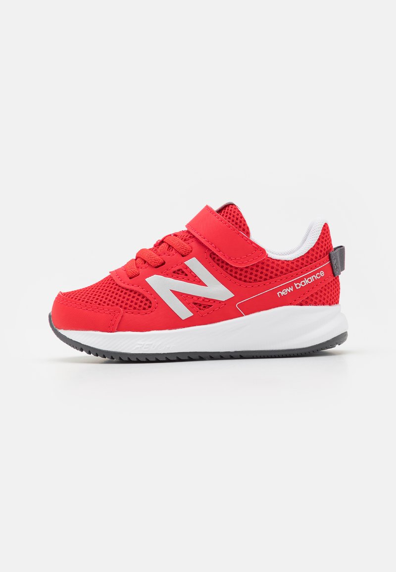 New Balance 570V3 UNISEX - Chaussures de running sur route - true red