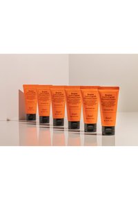 Benton LET'S CARROT MOISTURE CREAM - Face cream