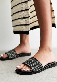 New Look RAFFIA STRAP - Riemensandalette - black pattern