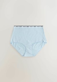 Culottes en coton bleu clair taille haute avec une ceinture élastique blanche portant le texte noir répété "NEXT".