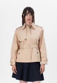 Guess - RAPHAELLE CROP - Giacca leggera - cameo beige Immagine in miniatura 1