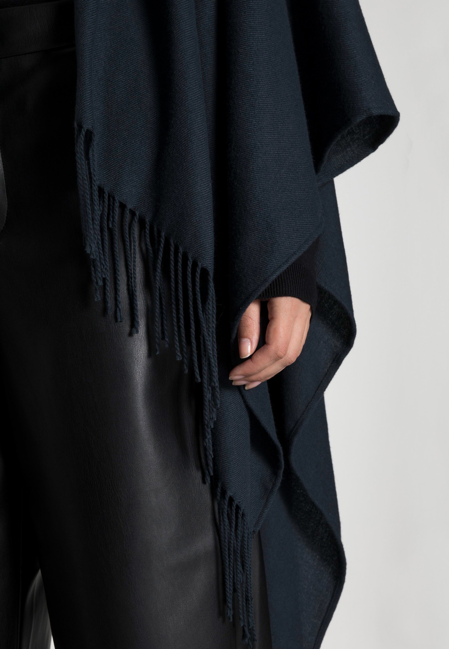 Femme BANNIKA CAPE - Cape Femme BANNIKA CAPE - Cape