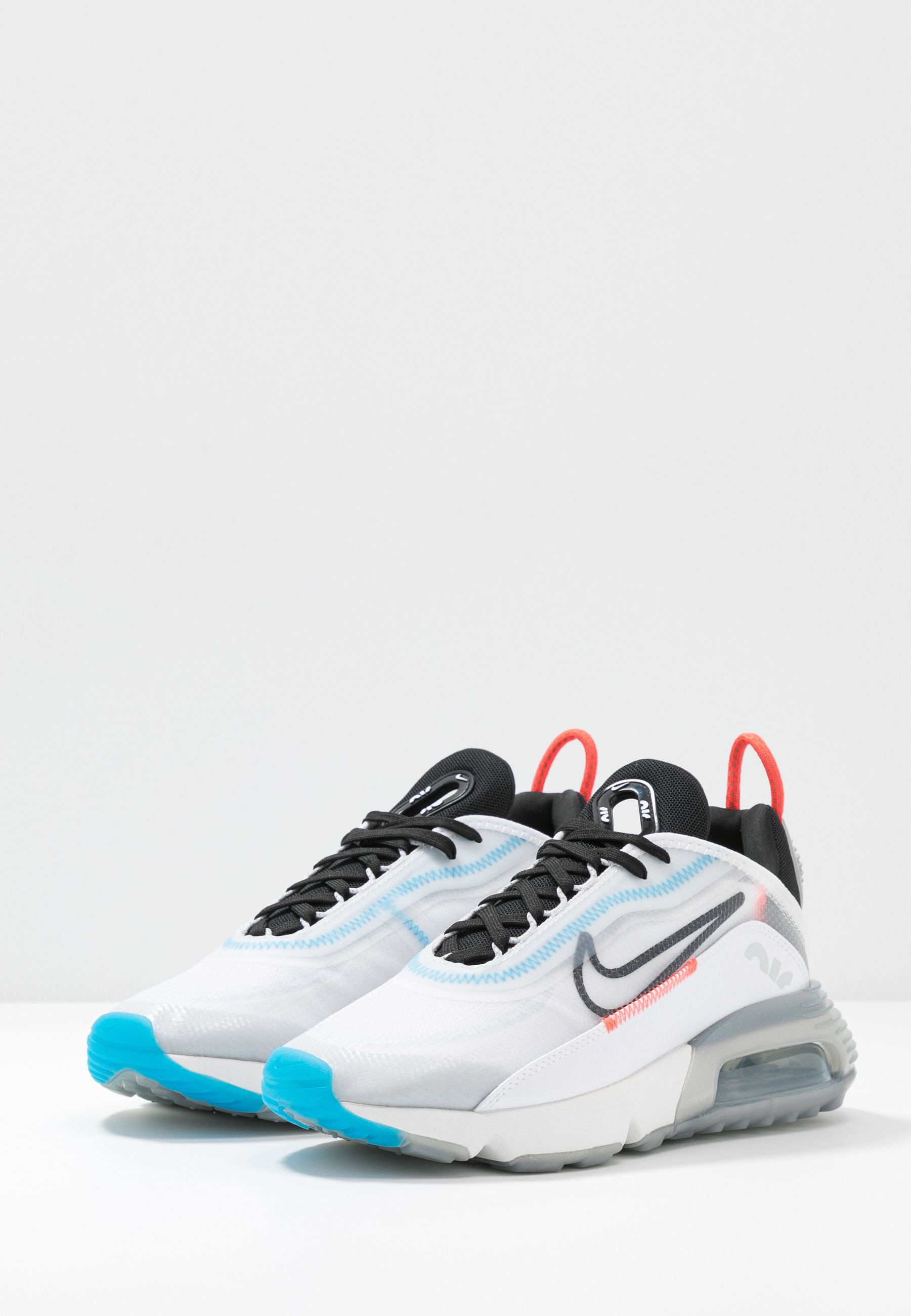 Air Max 270 vs 2090 size comparison and discussion : r/Sneakers