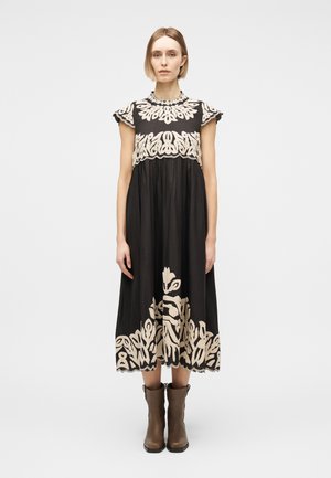 ALEXANDRA EMBROIDERY CAP SLEEVE MIDI DRESS - Φόρεμα ημέρας - black