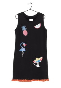 Mustat hihattomat mekko, jossa on värikkäitä aplikoituja kuvioita ananaksesta, vesimelonista, flamingosta ja auringonhatun kanssa olevasta kissasta, viimeistelty tupsureunalla.