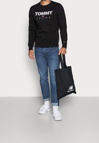 Tommy Jeans Sudadera - black