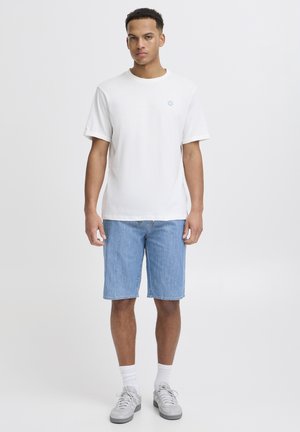 Blend BHBLIZZARD-DENIMSHORTS REGULAR FIT - Jeansshorts - denim middle blue