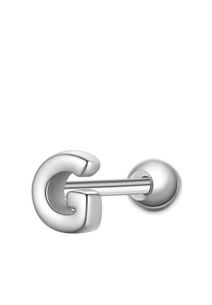 Srebrny metaliczny kolczyk sztanga z grubym, zakrzywionym przodem w kształcie litery "G" oraz okrągłym zamknięciem z tyłu.