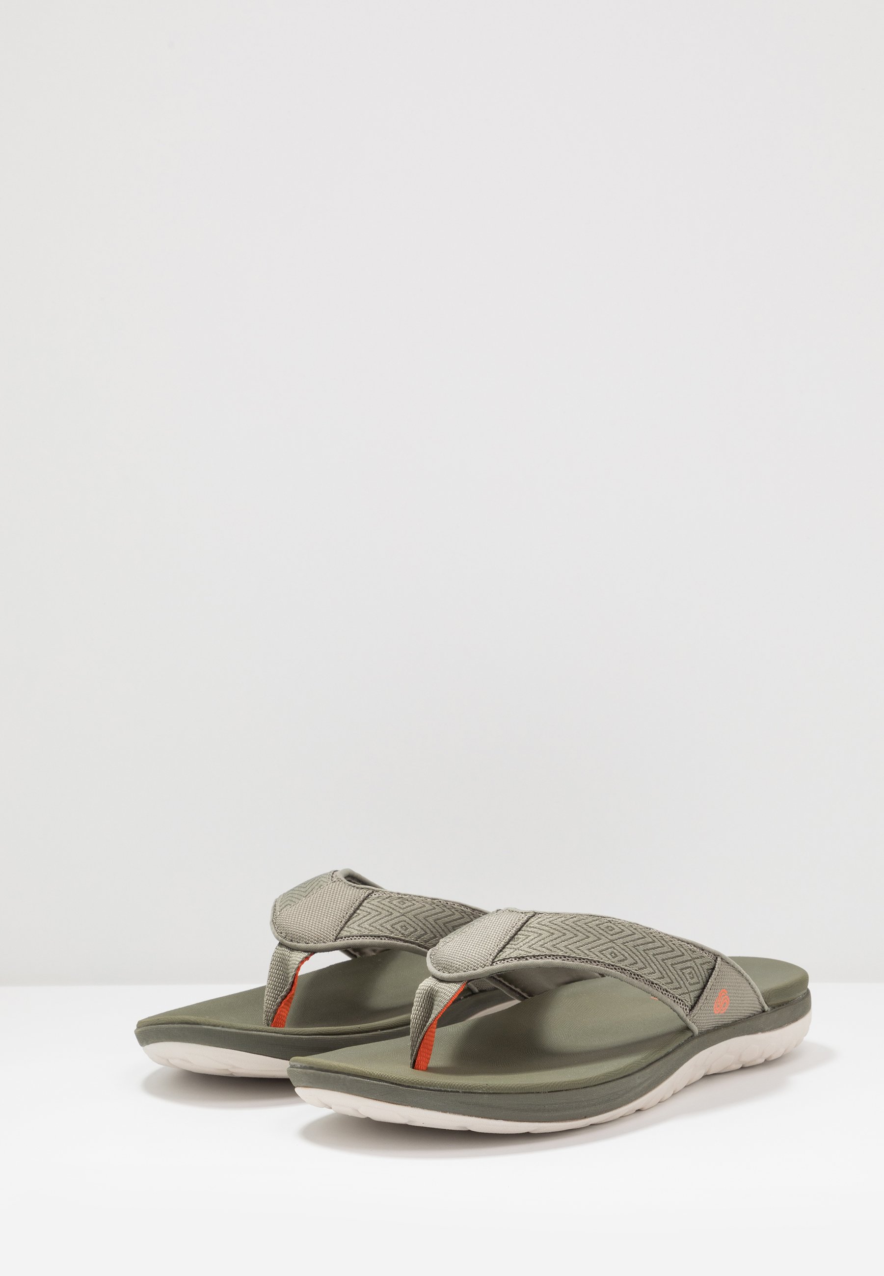 clarks step beat dune