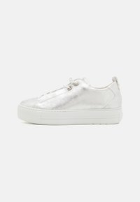 Unselected, silber