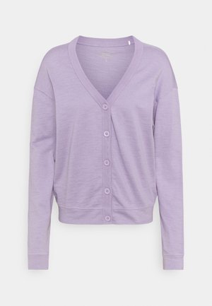 Jasnofioletowy kardigan z miękkiego materiału, z dekoltem w serek, długimi rękawami i sześcioma zapięciami na guziki z przodu.