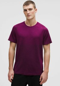 Ikke valgt, jewelled magenta plum