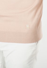 Non sélectionné, beige