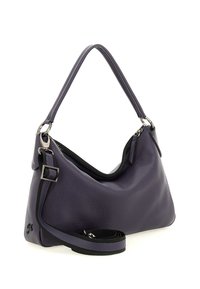 Borsa a tracolla in pelle viola con una finitura testurizzata, dotata di chiusura con zip e una tracolla rimovibile. Le rifiniture includono hardware in argento.