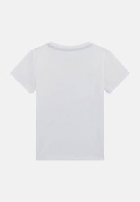 Hvid kortærmet t-shirt lavet af bomuld. Har en rund hals med en lyseblå detalje. Glat tekstur og klassisk pasform.