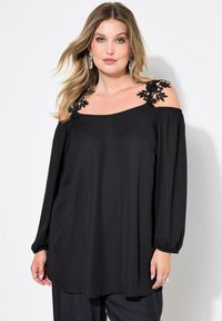 Unausgewählt, black
