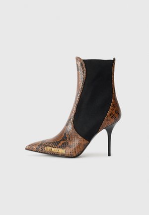 High heeled ankle boots - brown