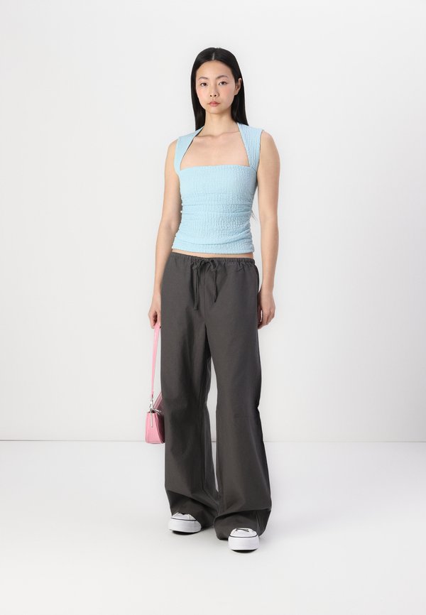 VITANI TROUSERS - Trousers - mole dark3