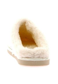 Pantofola color crema con morbida fodera in pelliccia sintetica, soletta imbottita e suola in gomma texturizzata. Design open-back per un indossare facile.