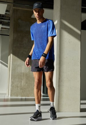 ZOOM FLY - Neutrální běžecké boty - black/white/anthracite/racer blue