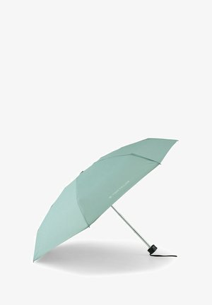 Hellgrüner kompakter Regenschirm mit silbernem Metallgestell, schwarzem Griff, Handgelenkschlaufe und "Tom Tailor"-Logo auf der Kuppel.