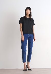 Calvin Klein Pantofi clasici cu toc - black