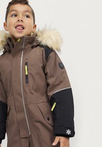 Áhkká OVERALL SOLID WASSERDICHT UND WATTIERT - Skioverall / Skidragter - braun