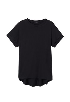 Schwarzes T-Shirt mit kurzen Ärmeln aus weichem Stoff. Verfügt über einen Rundhalsausschnitt und einen leicht längeren hinteren Saum. Glatte Textur, keine Muster oder Hardware.