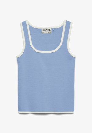 Top tricotat fără mâneci, albastru deschis, cu margine albă de-a lungul decolteului, ale gurilor pentru brațe și tiv, având un decolteu pătrat și etichetă a brandului în interior.