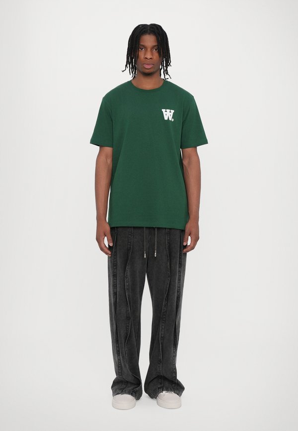 ACE - Basic T-shirt - eden3