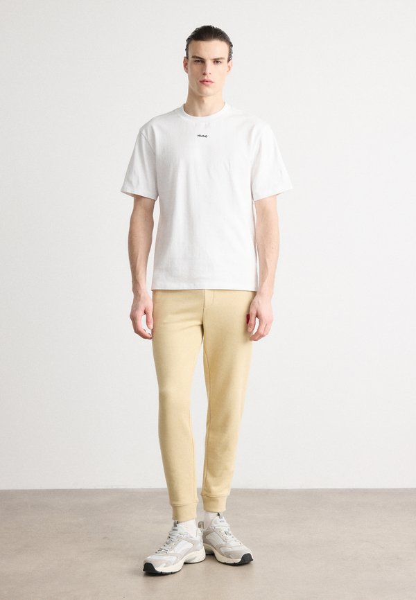 DOAK - Tracksuit bottoms - beige4