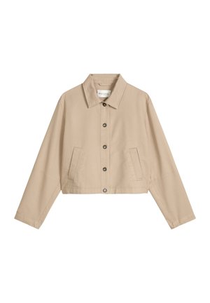 Beige cropped jack met lange mouwen, knoopsluiting aan de voorkant, twee zijzakken en een puntige kraag.