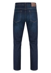 Granatowe dżinsy o prostym kroju, pięć kieszeni, jasne szwy i brązowa skórzana naszywka w talii.