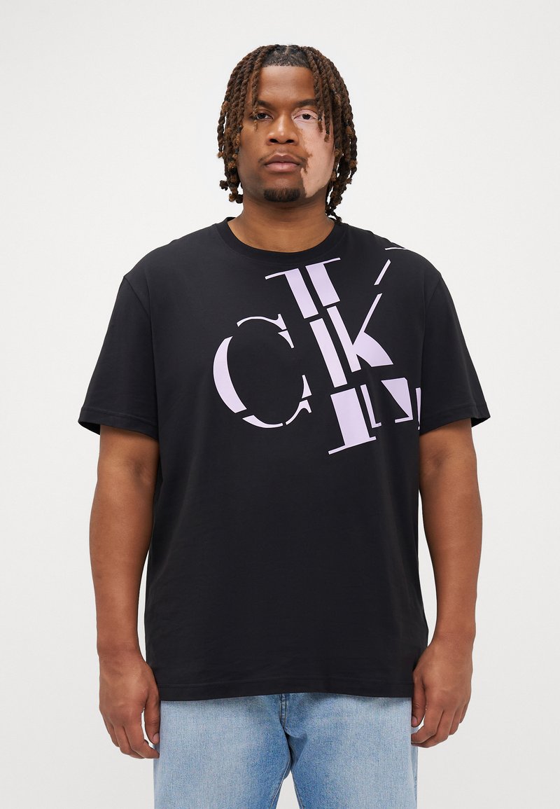 Calvin Klein Jeans SCATTERED LOGO TEE - Print T-shirt - lilac/black