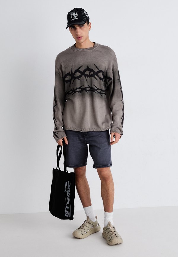 FRONTIER - Denim shorts - dusk3