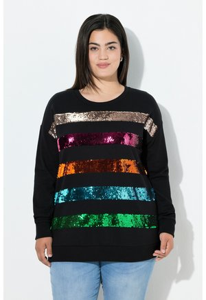 - Bluza