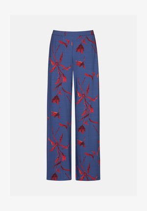 Blauwe wijde broek met een rood bloemendessin, gemaakt van zachte stof met een elastische tailleband voor comfort.